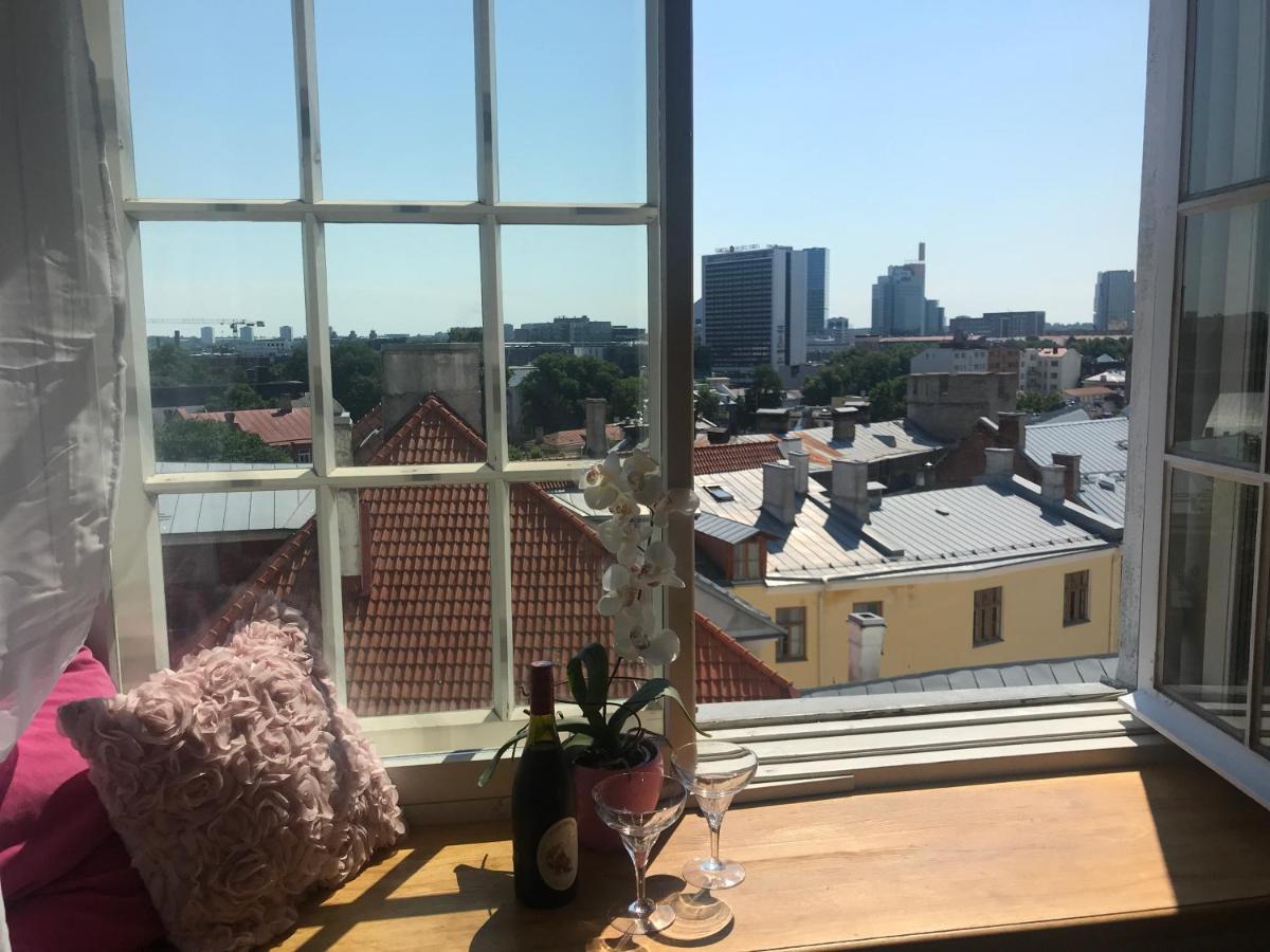 Cozy Oldtown Studio With Magnific City View Tallinn Luaran gambar